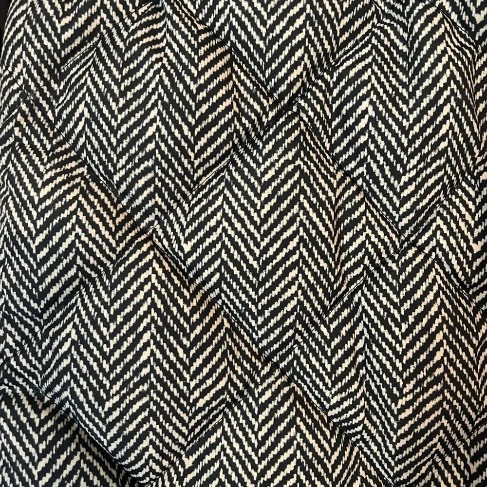 J. Crew Black and White Herringbone Vest Size Small - Picture 3 of 7